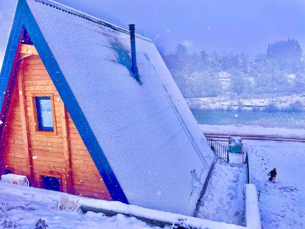 Pogled na planinu s terase Duly Chaleta